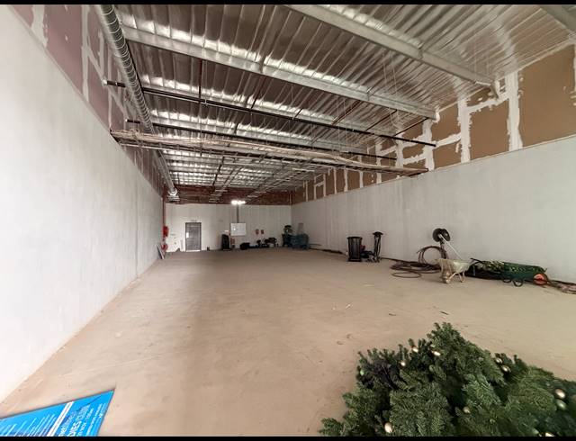195M² RETAIL TO LET IN PARKDENE